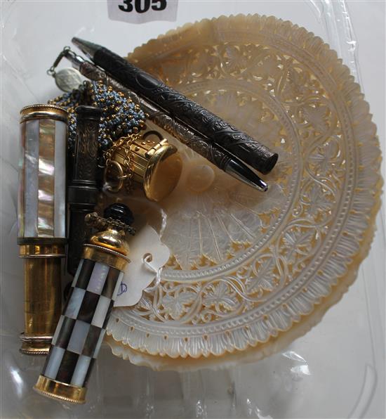 2 mother of pearl atomisers, beaded gilt coin purse, propelling pencils, various, 2 pierced mother of pearl dishes etc.